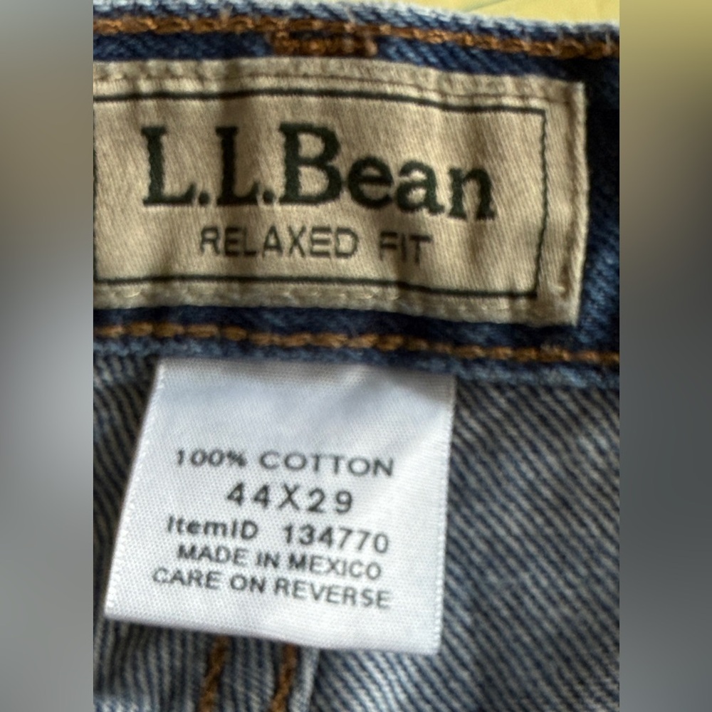 MEN'S JEANS Relaxed Fit Medium Blue Denim Wash Straight Leg LL Bean Double L - Picture 12 of 14
